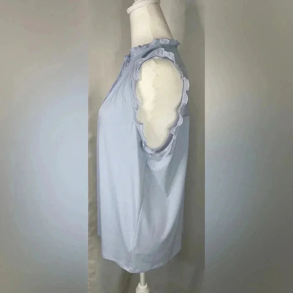 Express sleeveless lace cutout blouse - Picture 3 of 6